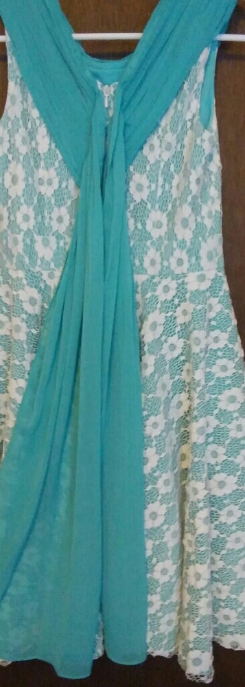 Dress - Picture 2 of 3